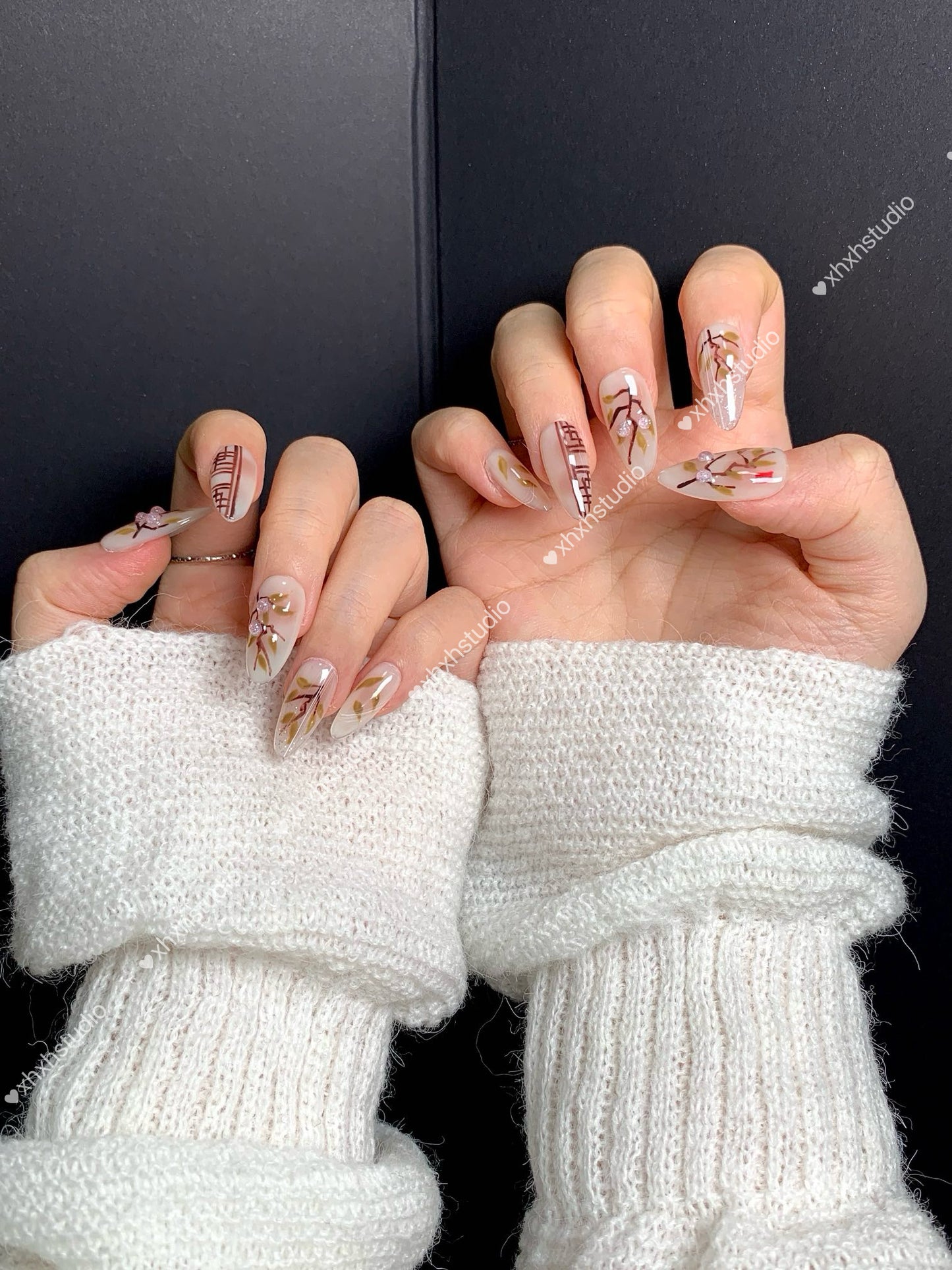 Dai Zhi Painted Railing Nail Art