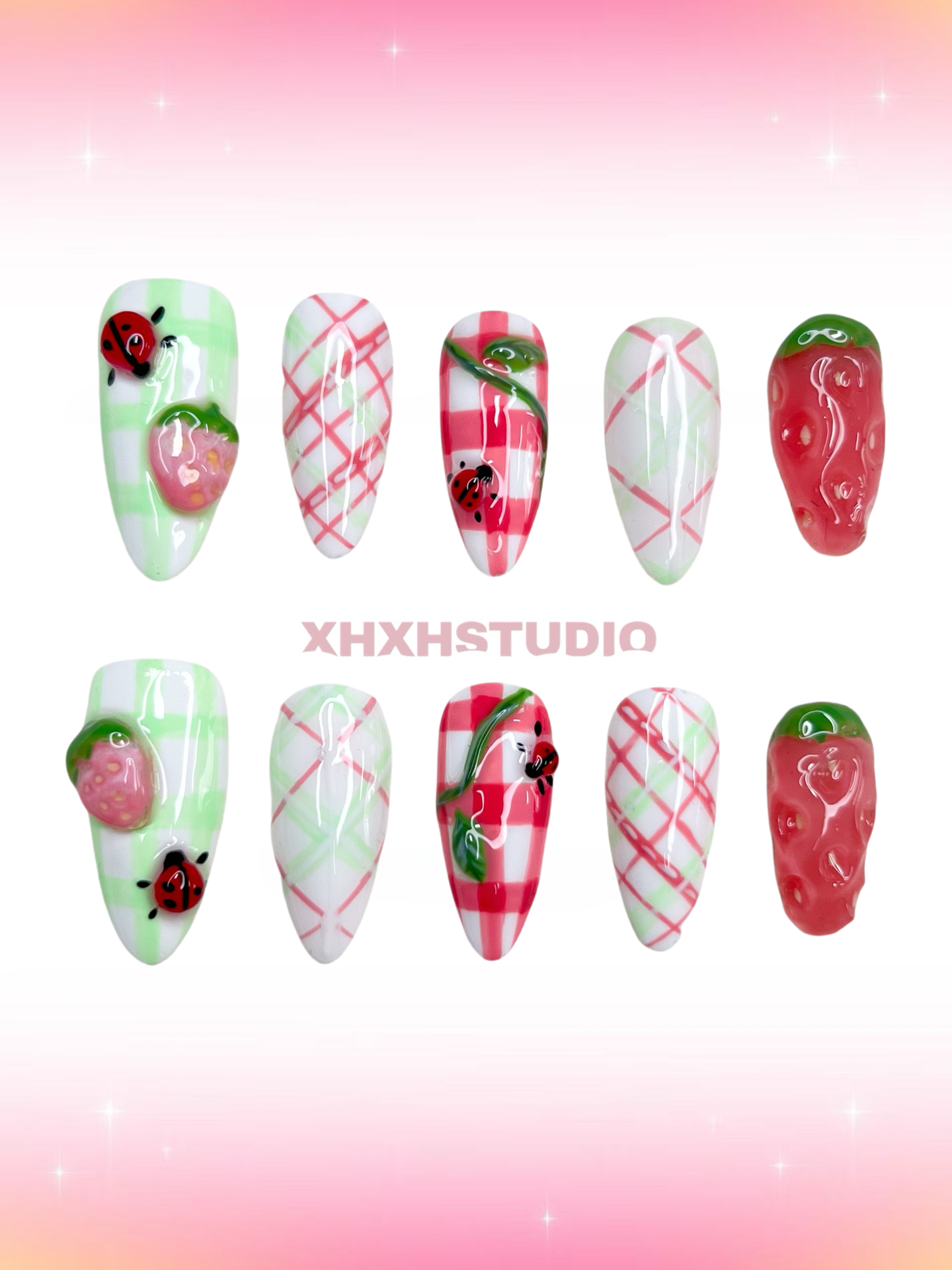 Strawberry - fun Plaid Nail Art