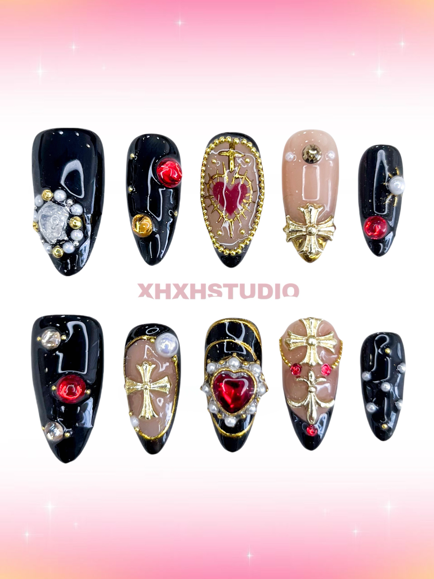 Dark Gold Dreamy Heart Nail Art