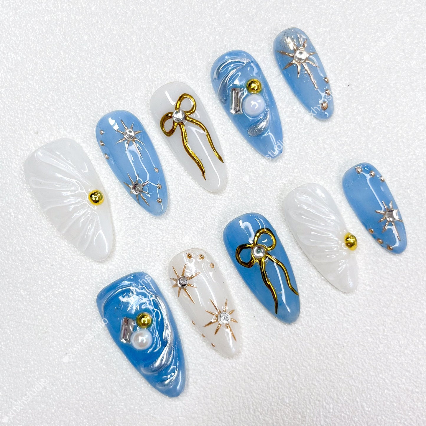 Blue - white Elegant Rhyme Nail Art