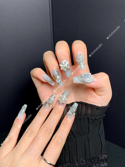 Snow Crystal Dream Nail Art