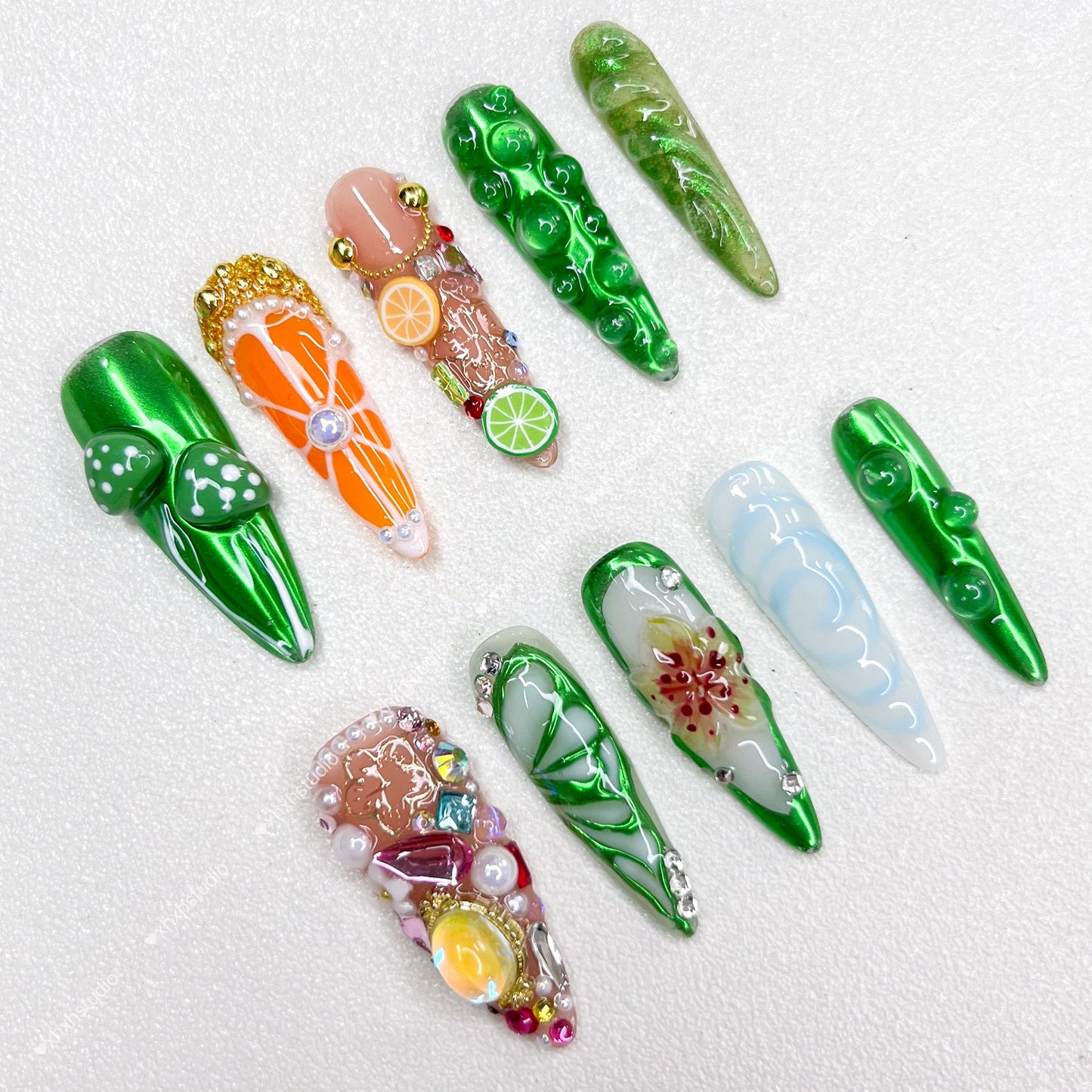 Green Field Orange - fun Nail Art